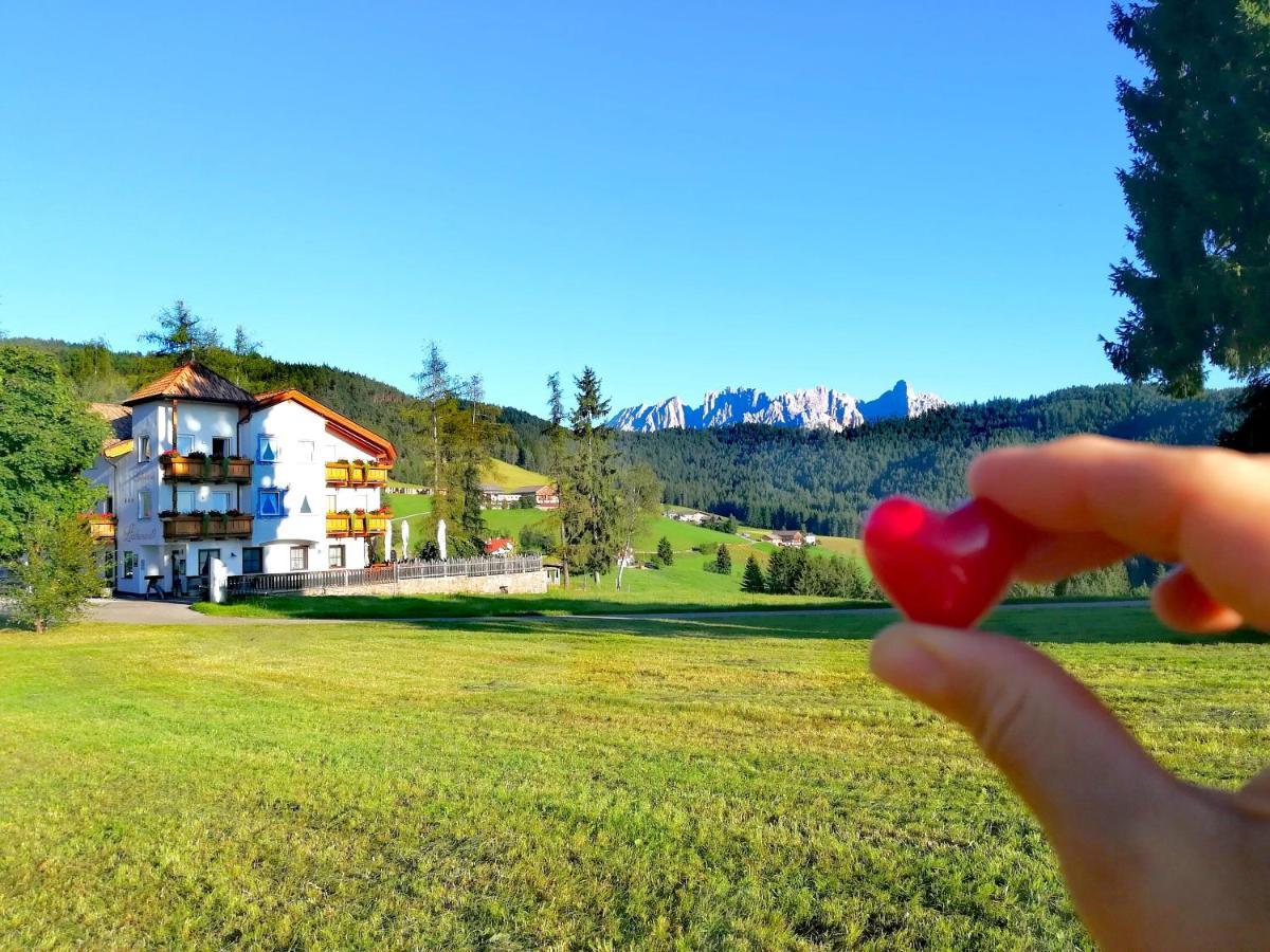 Hotel Landgasthof Laerchenwald Collepietra Kültér fotó