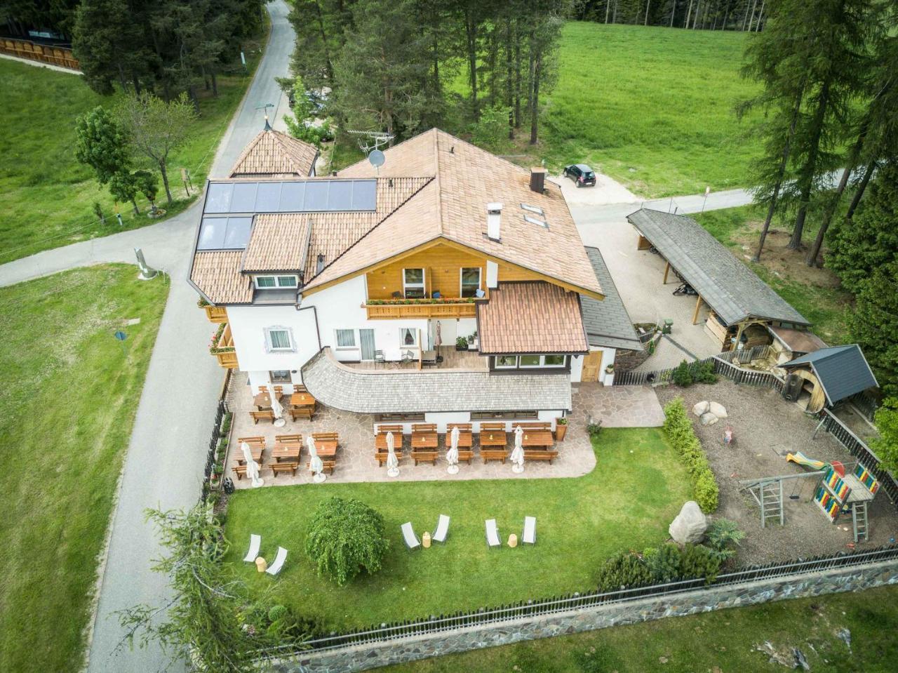 Hotel Landgasthof Laerchenwald Collepietra Kültér fotó