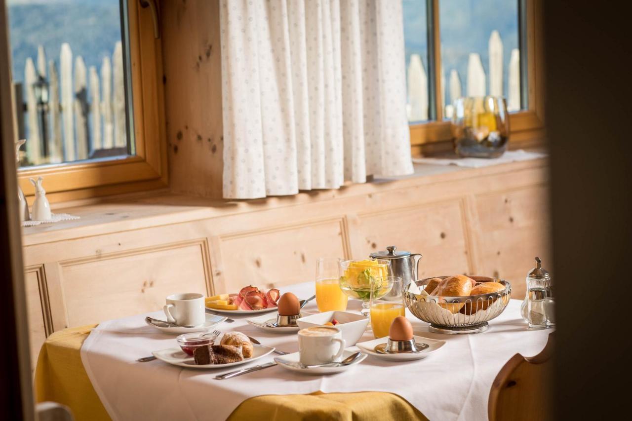 Hotel Landgasthof Laerchenwald Collepietra Kültér fotó
