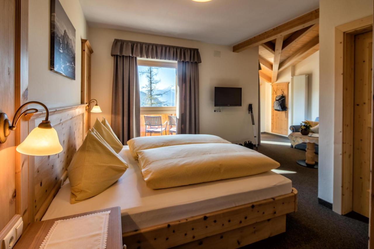Hotel Landgasthof Laerchenwald Collepietra Kültér fotó